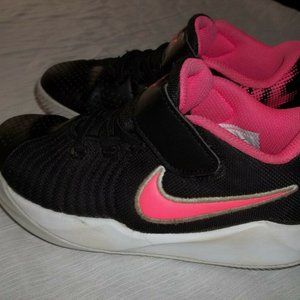 Girl's Nike 12.5 Black/Pink Shoes/Sneakers